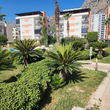 Denize Yakin Sifir Esyali Lueks Antalya